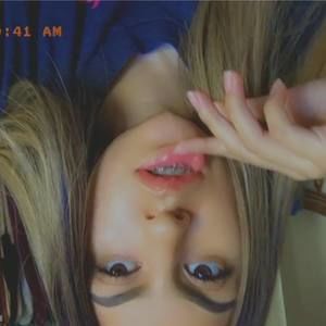 Meet your Posher, Daniela